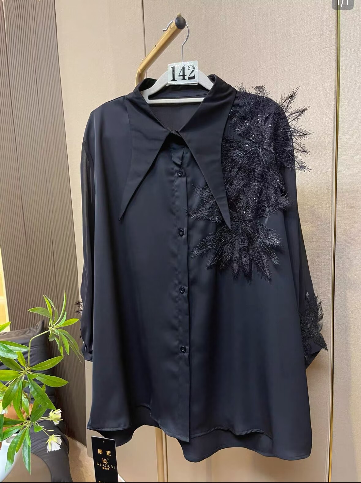 New style short-sleeved lace women's top with belly cover, versatile and fashionable